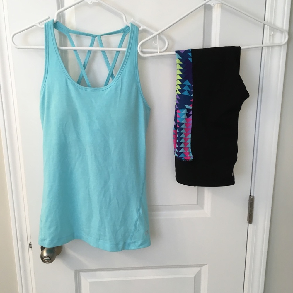 Gap Fit tank top(small) and cropped legging(med)
