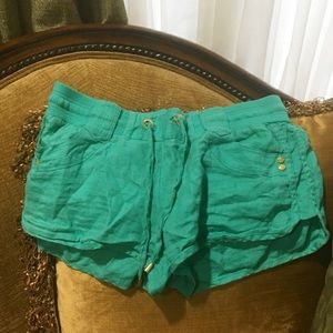 Love Tree Linen Green Shorts