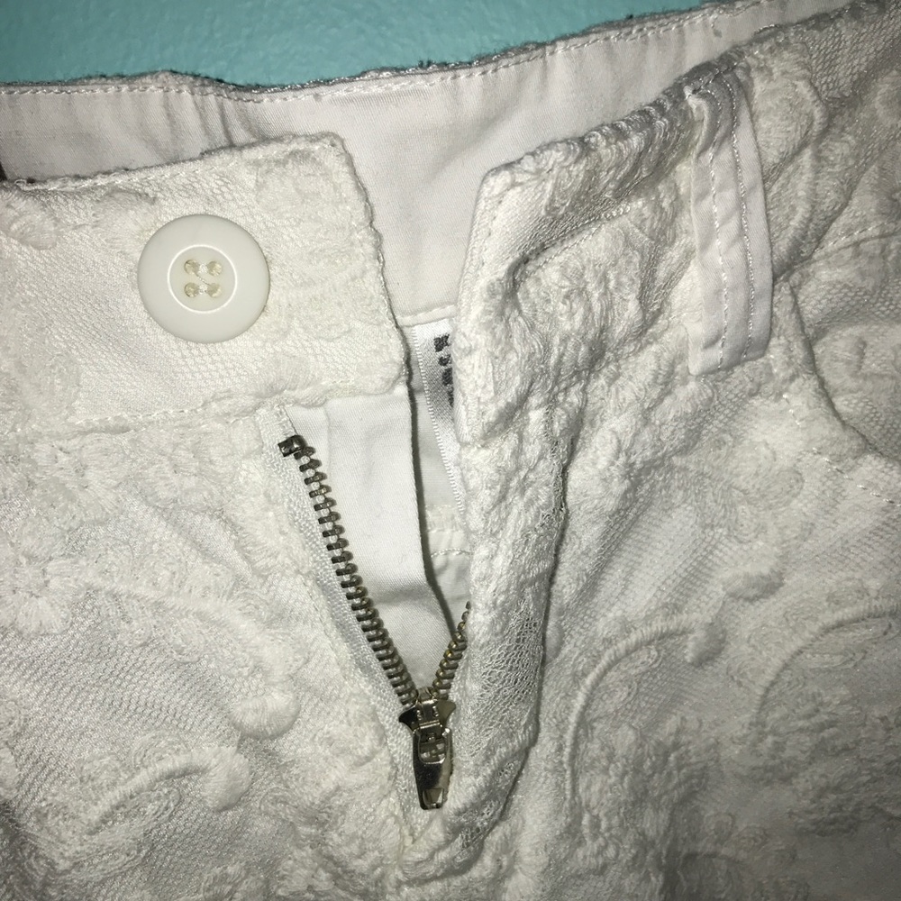 White lace shorts - Picture 4 of 4