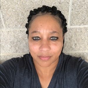 Meet your Posher, Tania