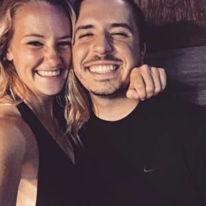 Meet your Posher, Abigail