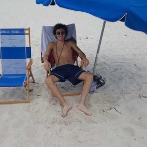 Meet your Posher, Gage