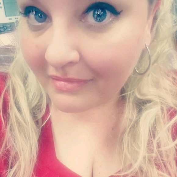 PLEASE Make me an offer!! - Picture 3 of 3