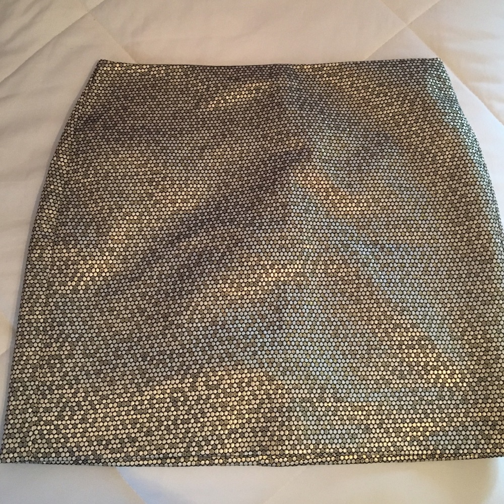 Banana Republic textured skirt