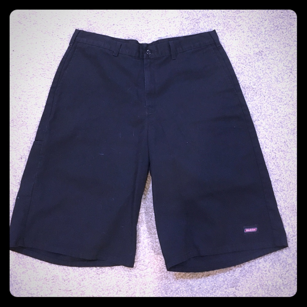 Size 36 black dickies shorts