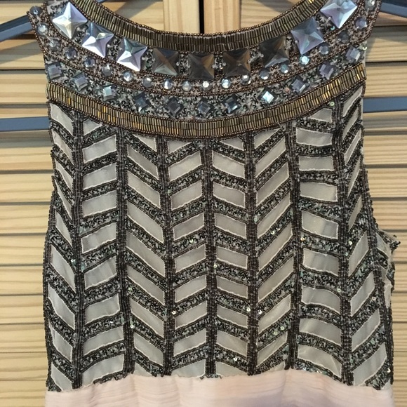 Formal dress - Picture 2 of 8