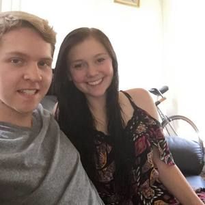 Meet your Posher, Charlyne