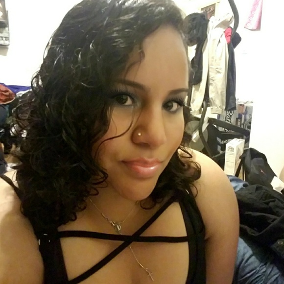 Meet your Posher, Eve - Picture 2 of 2