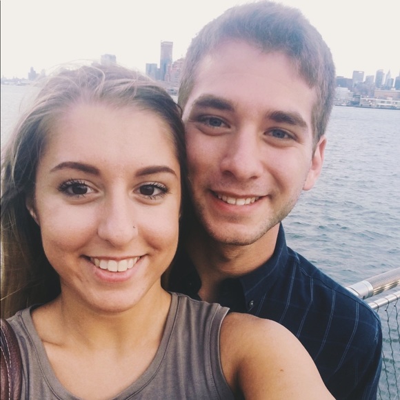 Meet your Posher, Elizabeth - Picture 3 of 3