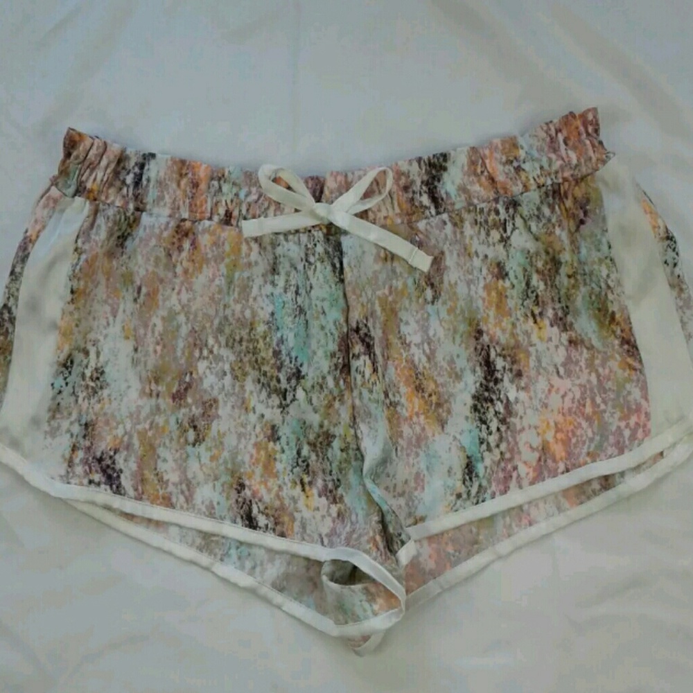 NWT satin Victoria's secret pj shorts. Sz small