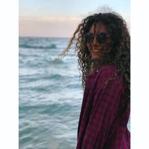 Meet your Posher, Olympia