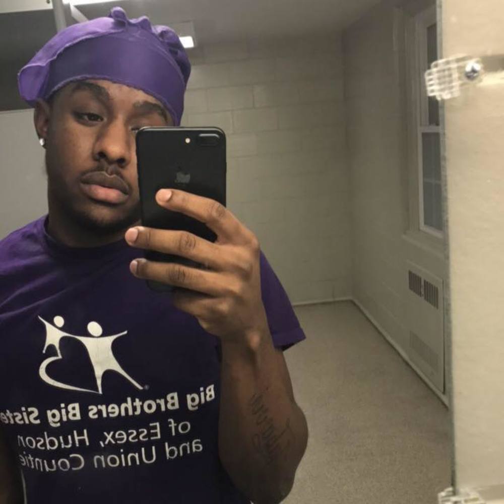 Meet your Posher, Kahleel