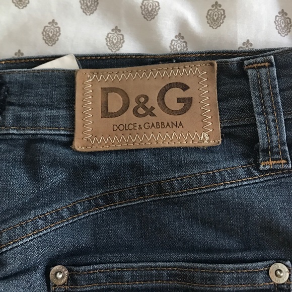 Dolce and Gabbana denim pencil skirt - Picture 2 of 4