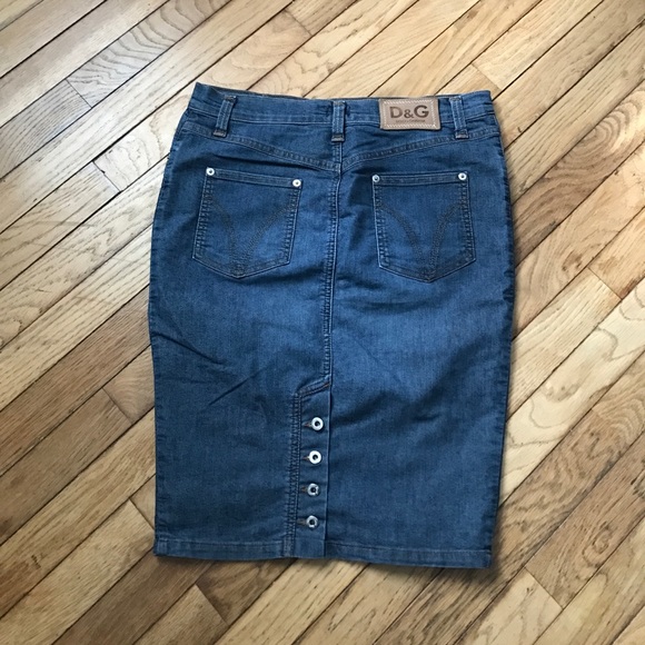 Dolce and Gabbana denim pencil skirt - Picture 4 of 4