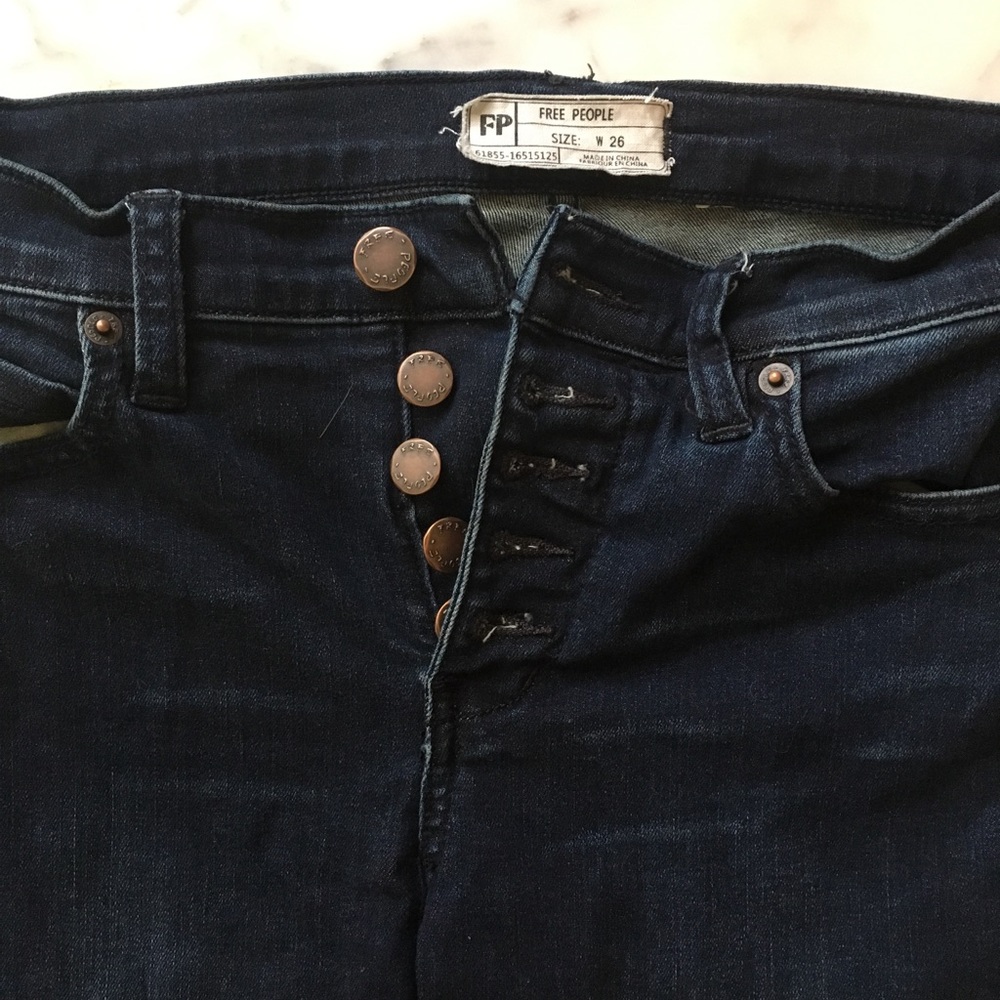 Skinny Free People button up crops