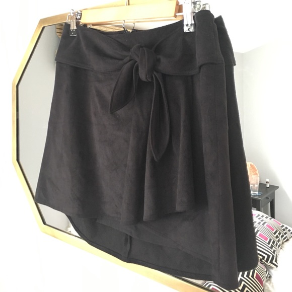 Faux Suede Mini - Picture 3 of 4