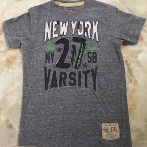 Boys old navy appliqué top! Size small