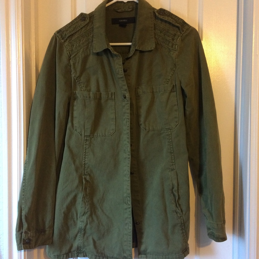 Forever 21 hunter green cargo shirt
