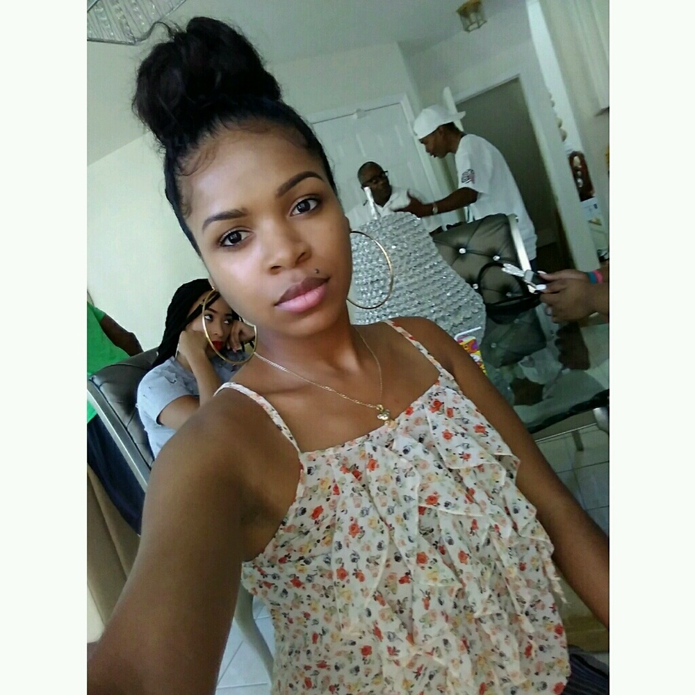 Meet your Posher, Lakhrysta