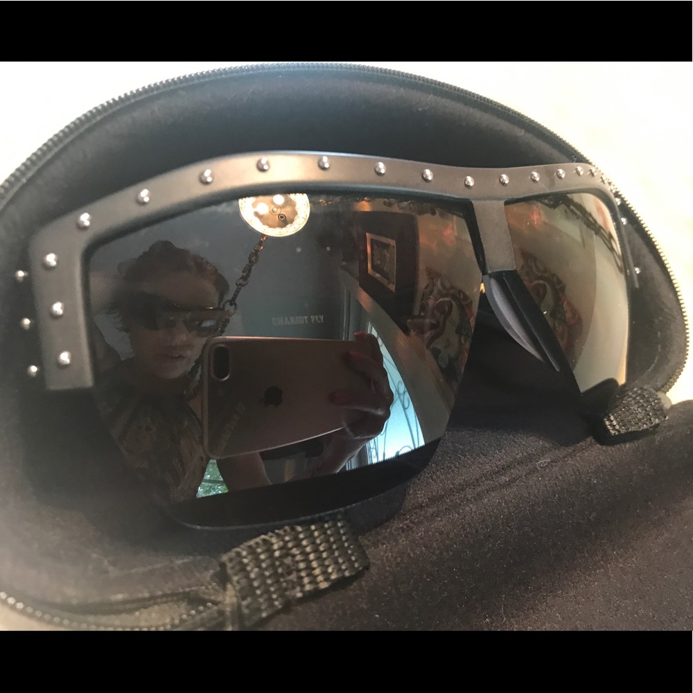$FIRM Chariot Fly Black Flys with Silver Studs - Picture 7 of 9