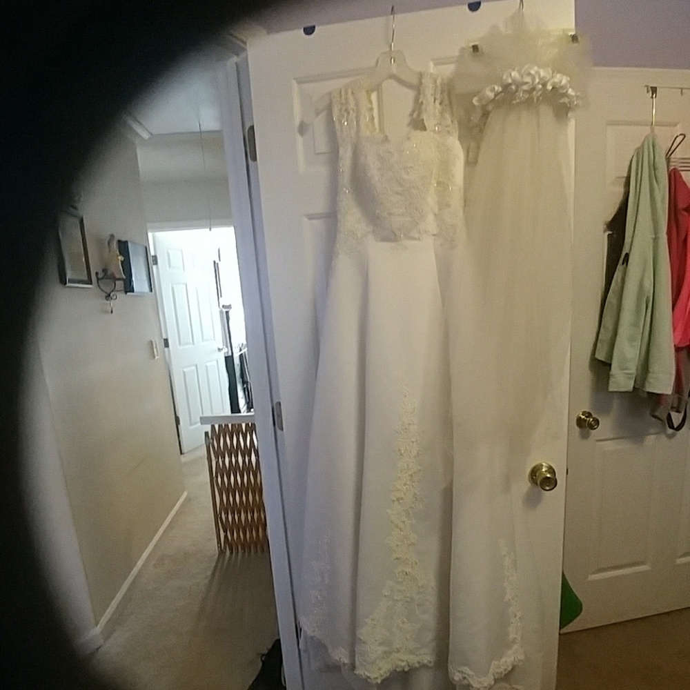 Wedding dress