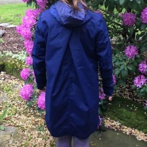 Lululemon savasana waterproof rain jacket