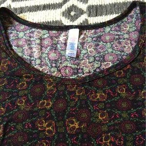 LuLaRoe Classic Tee GUC STEAL! Med