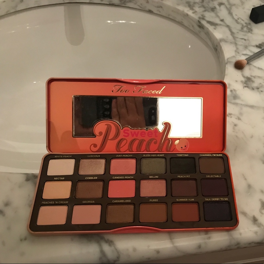 Too Faced Sweet Peach Palette
