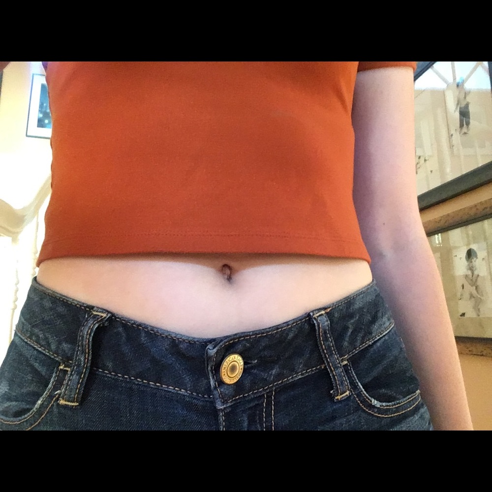 Dark Wash American eagle jeans! So 70s!
