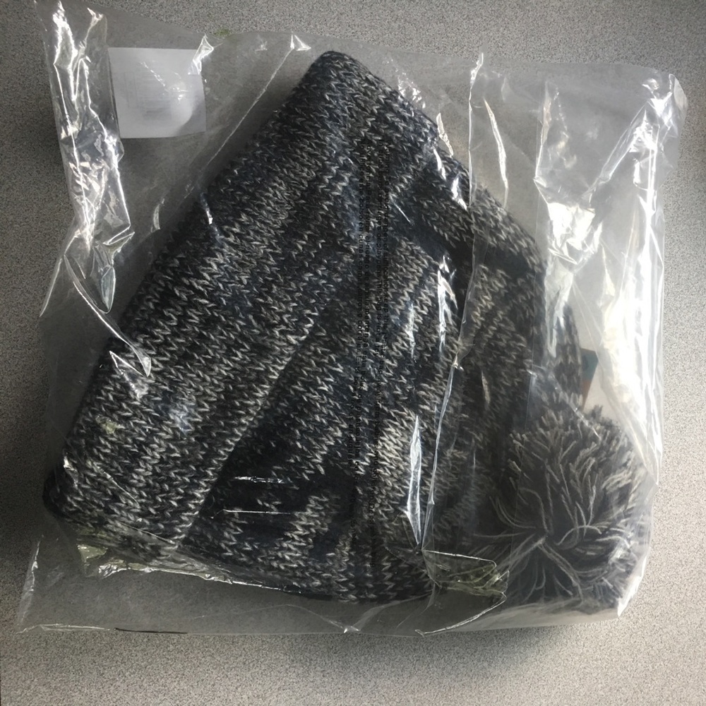 Unisex Sperry top-sider beanie NWT