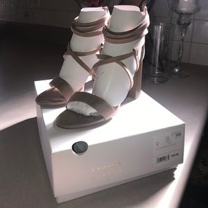 LC Lauren Conrad Sunrise nude strappy heels NWT