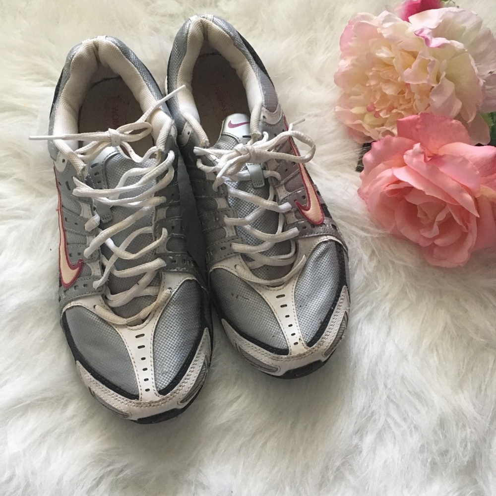 Nike Reax Running Shoes