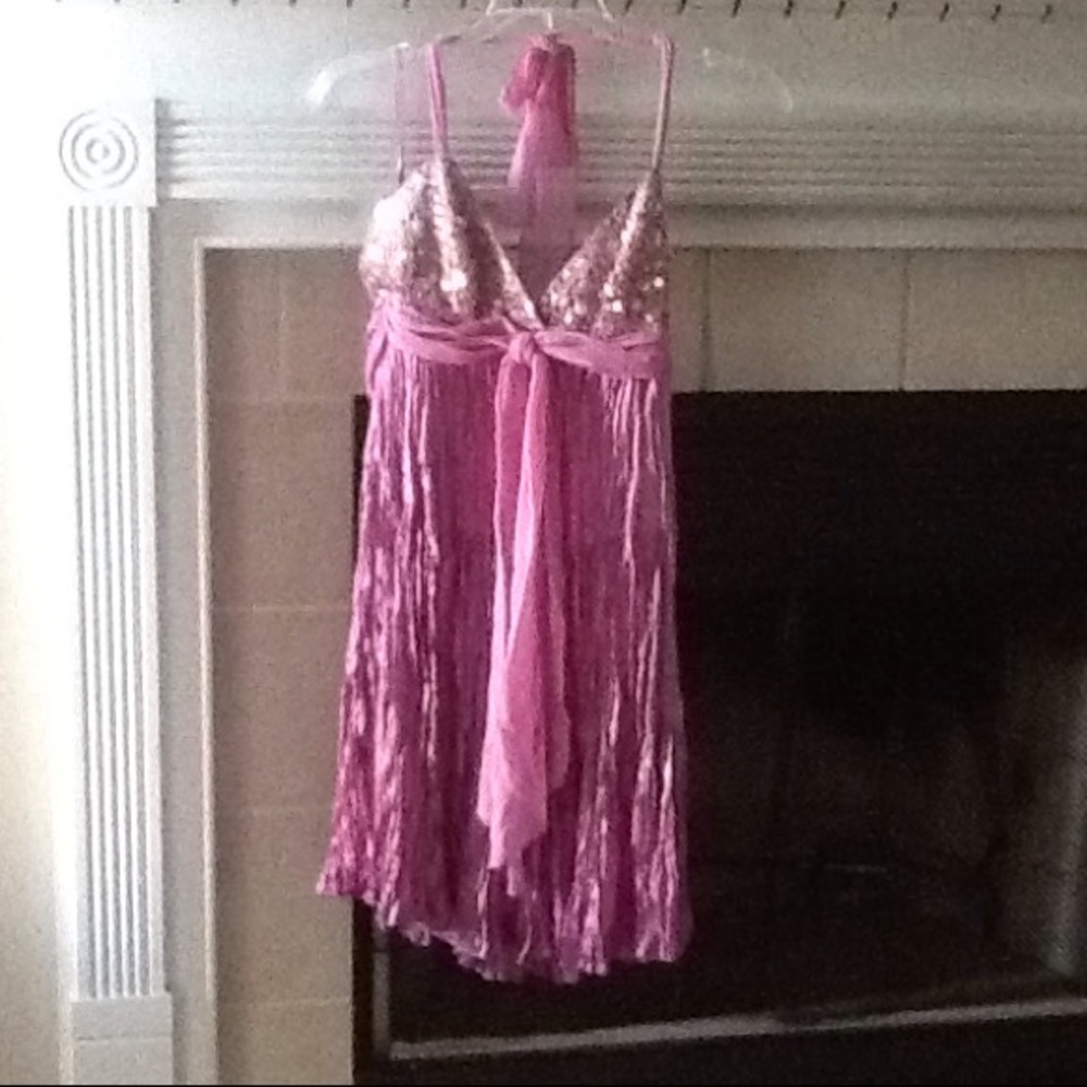 BCBG Maxazria beautiful cocktail dress SZ 2