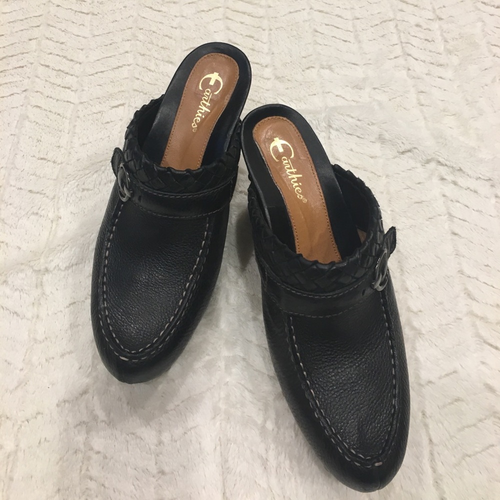 Earthies clogs