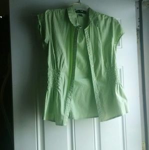 Short sleeve button up top