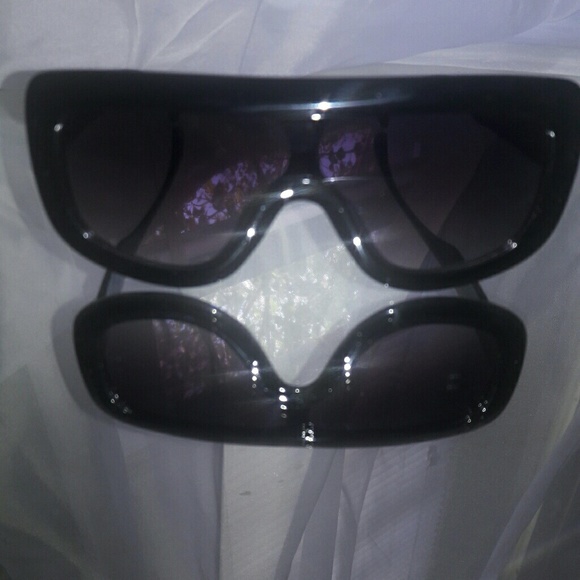 SOLD OUT Designer Look Fall Sunglasses - Picture 3 of 8