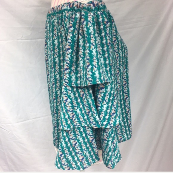 New Romeo & Juliet Couture Top Size Small - Picture 5 of 7