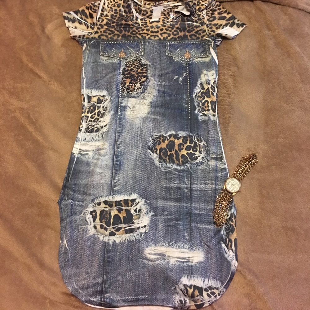 Cute cheetah dress and gold rhinestone watch