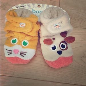 Cat and Dog mismatched friend baby booties