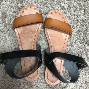 Mossimo Black and Brown Sandals