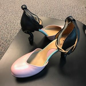 John Fluevog Nefertiti Pink/Black Heels Size 8.5