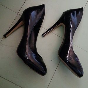 Black Bcbg heels