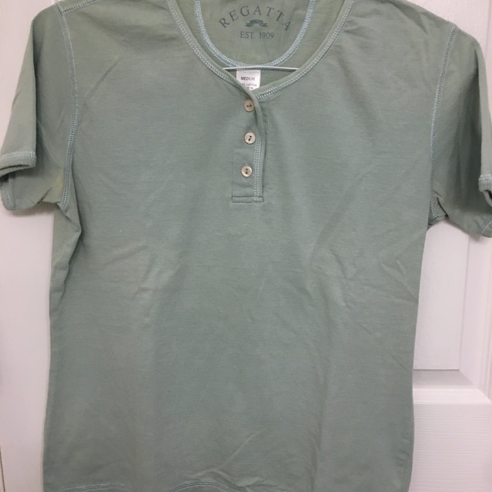 Green Women's 3 Button Shirt Size Medium