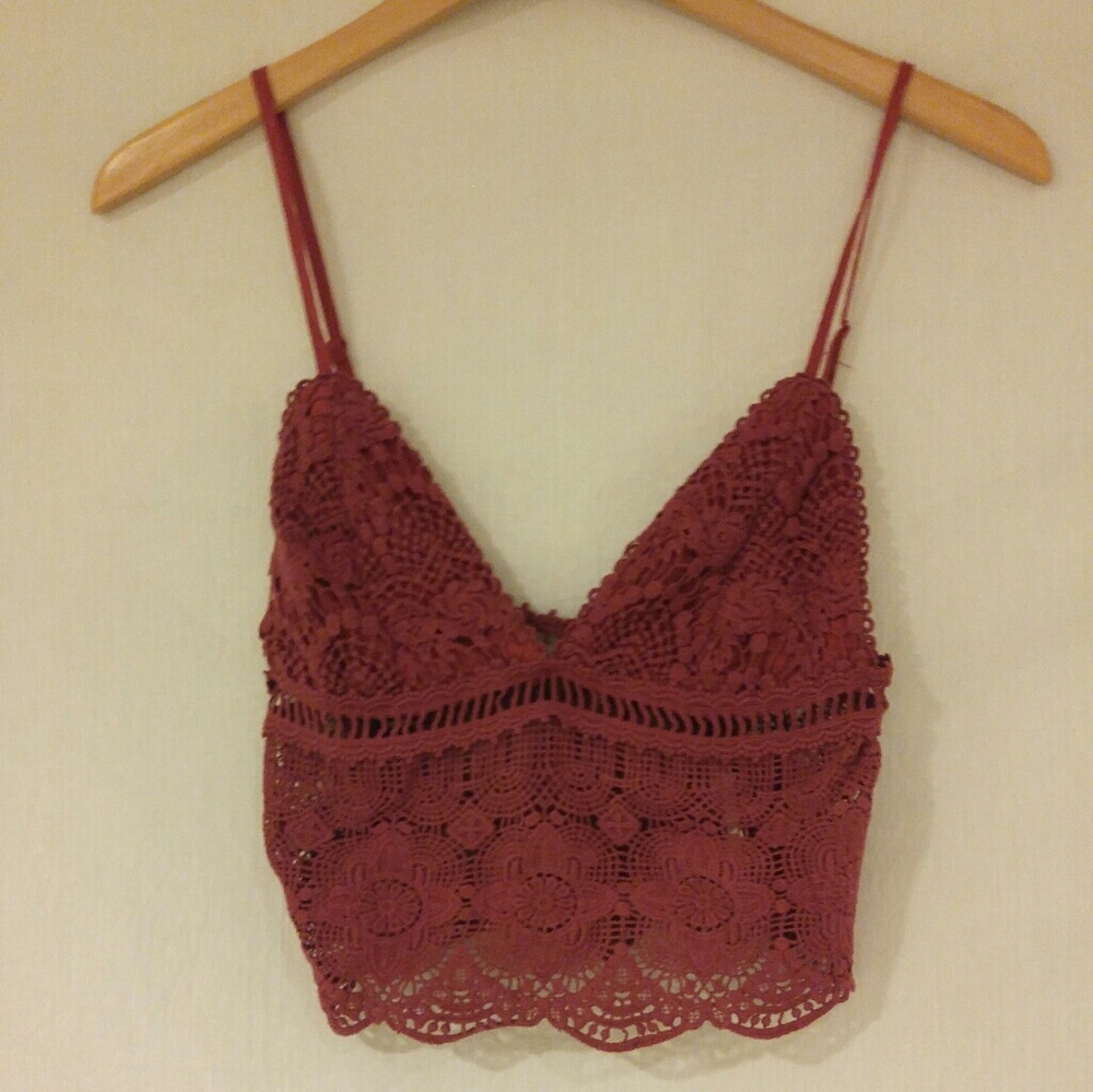 Kendall & Kylie crop top