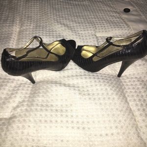 Asks 5th avenue shoes