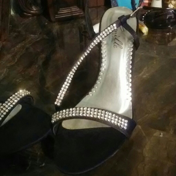 Women's shoes - Picture 2 of 2