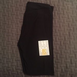 *FALL SALE* BLACK solid LuLaRoe leggings unicorn🦄