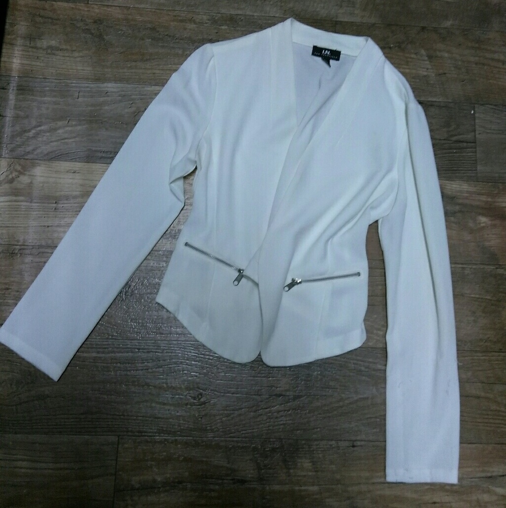 Pearly white Blazer