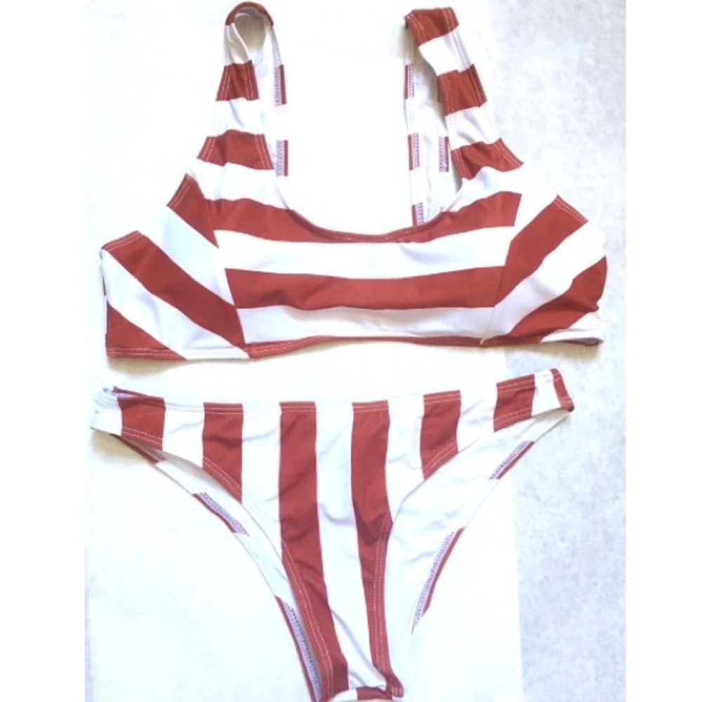 Red & white striped bikini - Large/M