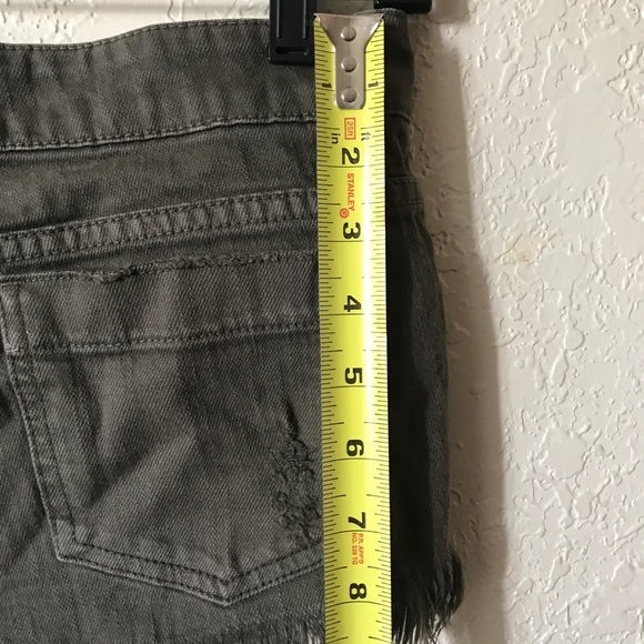 Carmar Dark Olive Jean Shorts size 25 - Picture 3 of 5